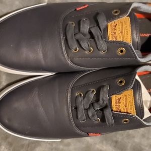 Sz 12 Levi's shoes